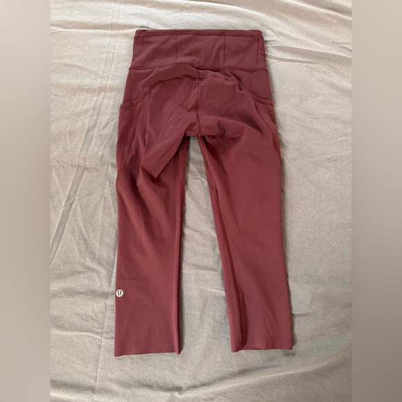 LULULEMON EUC SIZE 4 FAST & FREE CROP II/ Dark adobe - Picture 6 of 11